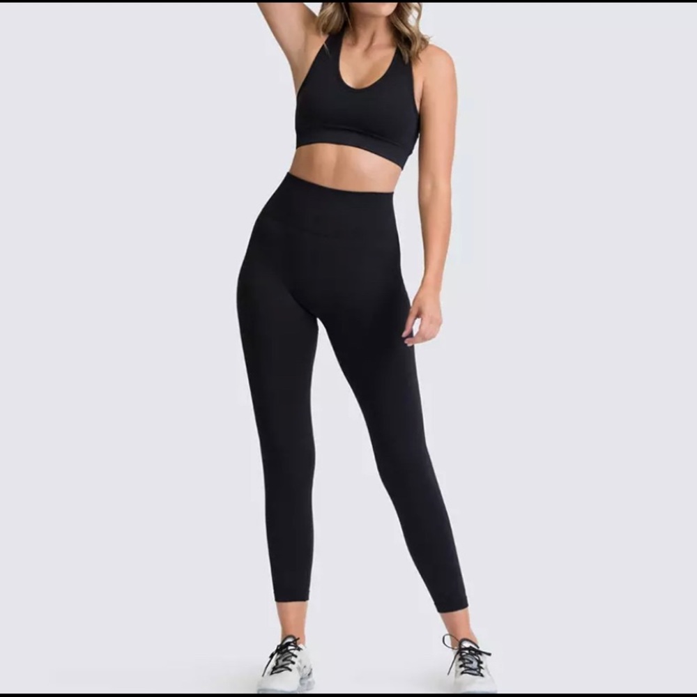 2 Piece Black Yoga Set